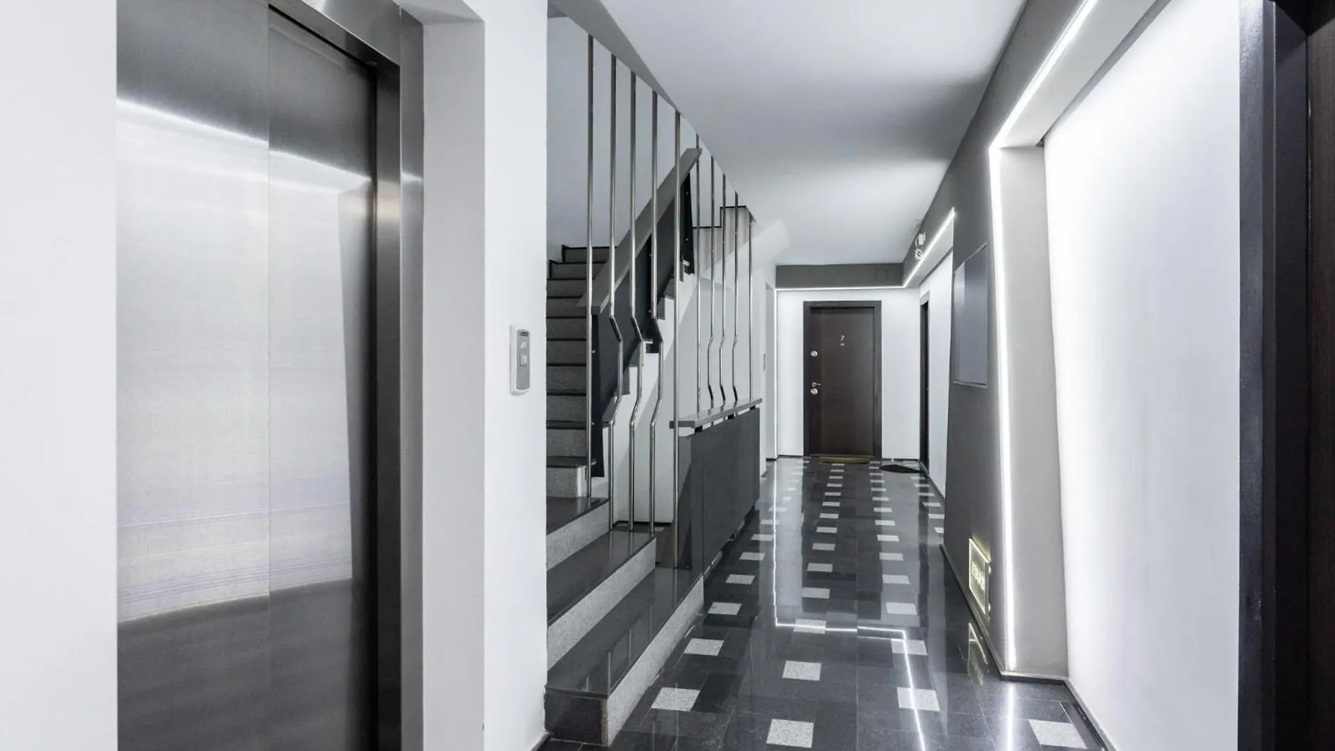 Arcadia Center New Build Apartment Bucharest