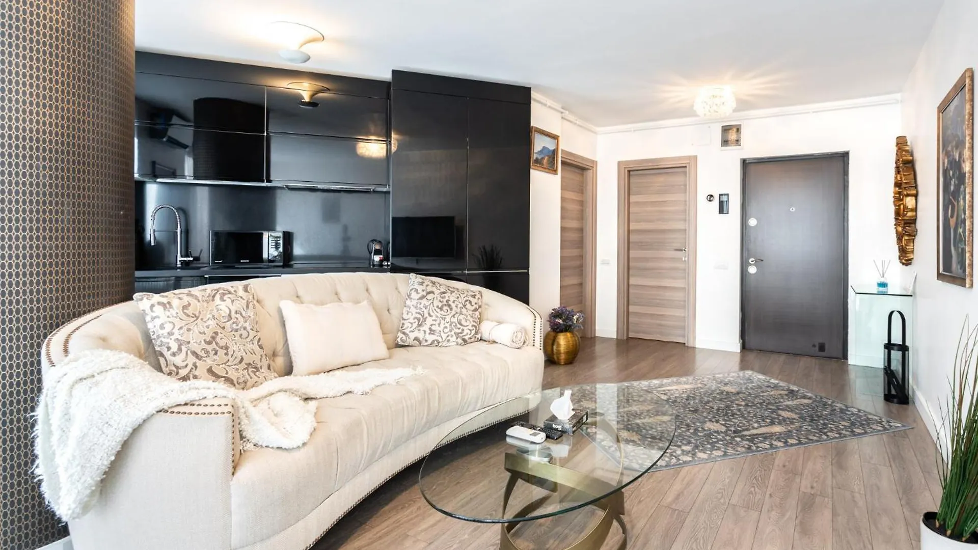 Arcadia Center New Build Apartment Bucharest Romania