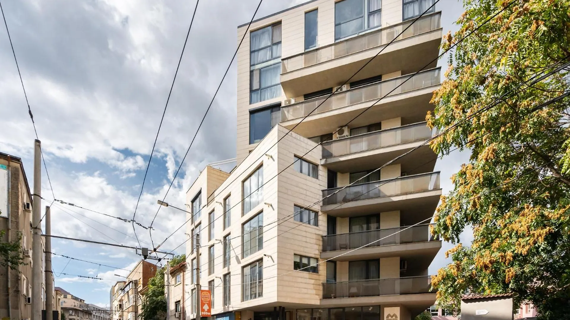 Arcadia Center New Build Apartment Bucharest